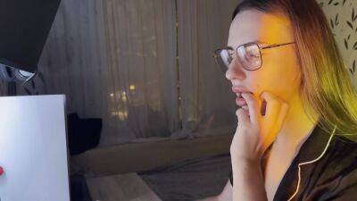 I’ve Decided To Watch Some Porn And Play With My Pussy - upornia.com