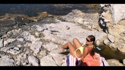 BEST BEACH PUBLIC BLOWJOB AND CUMSHOOT - porntry.com