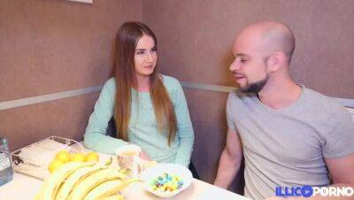 Mélissa, pretty fan of yoga but also sodomy - porntry.com - France - Finland