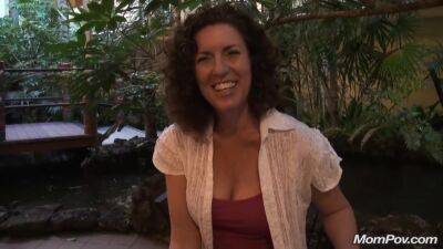 Tammy (age 45) - upornia.com
