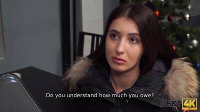 Slender girl finds sex the best way to return - sexu.com