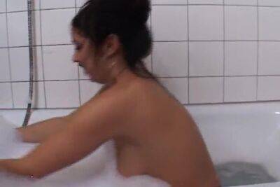 Super Hot German Babe With An Amazing Body Having Fun In The Bathroom - upornia.com - Germany
