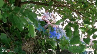 Couple Caught Having Sex In A Public Park - Wet Kelly - voyeurhit.com