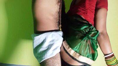 Ghar Aaye Baba Se Hot Sexy Bhabi Ne Achche Future Ke Liye Chudvaya - desi-porntube.com - India