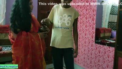 Indian Hot Bhabhi Xxx Sex With Innocent Boy! With Clear Audio - upornia.com - India