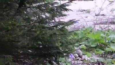 Mia Adler - Am Badebach Von Spanner Beobachtet Und Tota - hclips.com - Germany