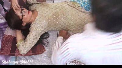 Desi Bhabhi Making Love With Her Husband Friend In Dirty Indian Audio In Pure Hindi - hclips.com - India