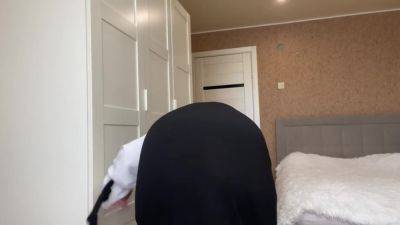 Arab Wife In Hijab Found A Sex Toy While Cleaning And Got Horny - hclips.com