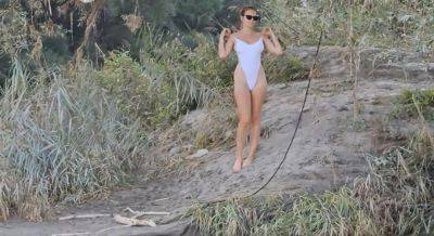 belle partie de fesses dans une lagune déserte - txxx.com - France