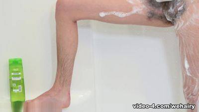 Pearl Sage takes a beautiful and sexy shower - WeAreHairy - hotmovs.com