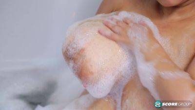 Chan soaps her big ones - hotmovs.com