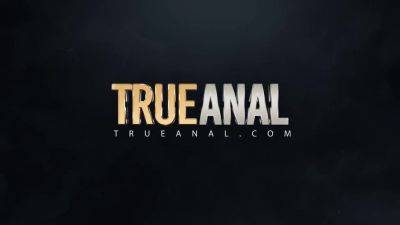 Chloe - Wild Anal With Chloe - hotmovs.com