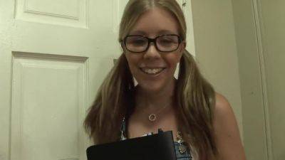 Can This Nerdy Blonde Handle His Bbc? - hclips.com