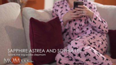 Sofia - Sofia Lee & Sapphire Astrea share a vibrator & scissoring orgasm - sexu.com