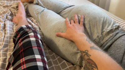 Accidentally Woke Up My Step Sister While Jerking Off - hclips.com