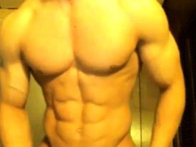 muscle men -big cock - drtuber.com