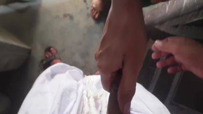 Flashing Dick On Maid Gone Serious - hclips.com - Pakistan
