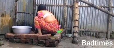 I Fucked My Sexy Sister-in-law In Outdoor - desi-porntube.com - India