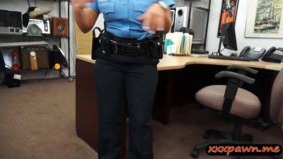 Police Officer Sells Her Weapon And Railed By Pawn Guy - videomanysex.com