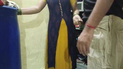 जब घर म सहब ह मम सहब नह थ तभ नकर क सत कय सकस 5 Min - Mumbai Ashu - upornia.com - India