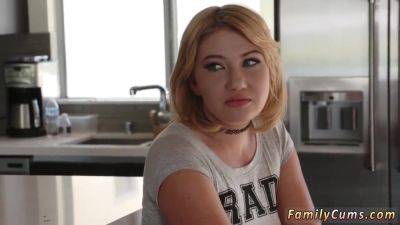 Blonde Teen Braces The Ring Of Impurity - hotmovs.com