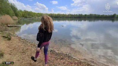 Cremiger Outdoor Schnellfick Mit Geiler Aussicht With Anne Eden - hclips.com