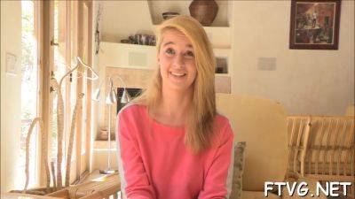 Babe Masturbates So Well - videomanysex.com