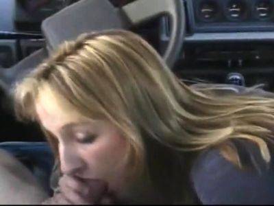 Blowjob in the car and cumshot in the mouth - drtuber.com - Brazil