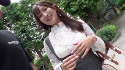 0002019_三十路の日本女性が鬼ピスされる人妻NTR素人ナンパでアクメのパコハメ - txxx.com - Japan