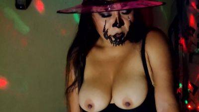 Hot Milf In Free Exclusive Video!! The Witch Is Activated On Halloween - desi-porntube.com - India
