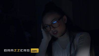 Angela White - Lulu Chu - Louise Louellen - Louise Louellen, Lulu Chu And Angela White - Free Premium Video Fixes Her Writers Block With A 3some Between Her - hotmovs.com