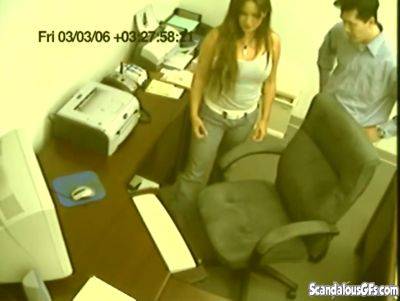 Spy cam office slut gives a secret handjob - hotmovs.com