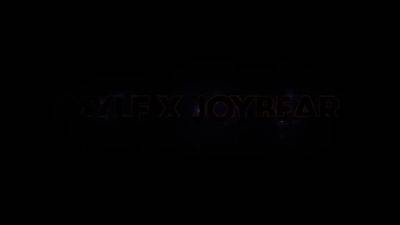 Julias Secret Audience - MYLF - hotmovs.com