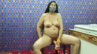 Beautiful Pakistani Sexy Aunty Sex With Large Dildo - hclips.com - Pakistan