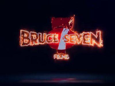 Bruce VII (Vii) - BRUCE SEVEN - Hot Girls and ButtSlamming....YUM - drtuber.com