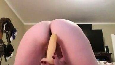 Naughty Chick dildoing herself close up - drtuber.com