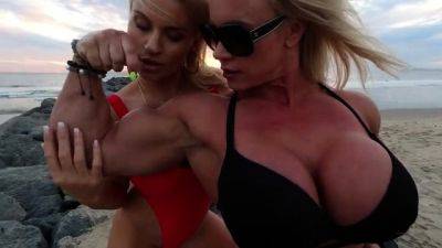 Busty Blonde - Horny busty blonde babe with big boobs - drtuber.com