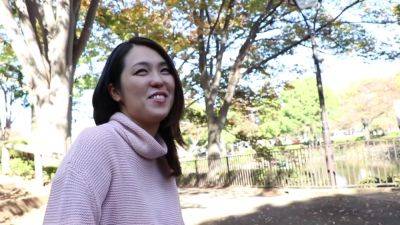 エッチな人妻がハメ撮り出演！旦那に内緒で浮気アクメ - senzuri.tube - Japan