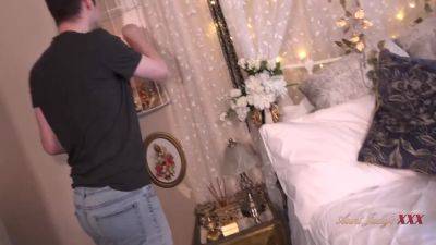 Mature Big Tit Cougar Catches A Thief In Her Bedroom - Josephine James - hotmovs.com - Britain