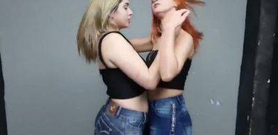 Big Booty Hot Redhead And Blonde Latina Make Out Session, Latina Video - inxxx.com