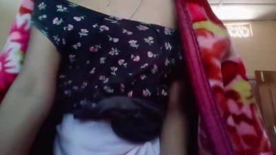 Beautiful Juicy Village Girl Gets Horny In Search Of Big Thick Dick - desi-porntube.com - India