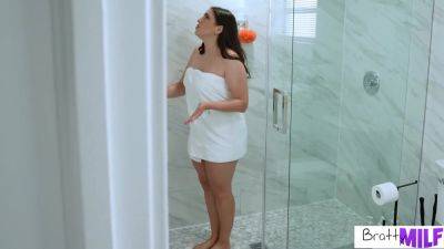 Valentina Bellucci - Free Premium Video Milf Valentina Bellucci Asks Stepson Why Dont You Help Wash My Titties? -s8:e8 - videooxxx.com