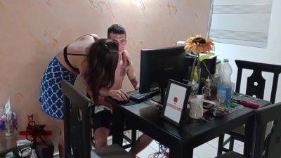 My Stepsister Tanix Seduces Me While Im In A Virtual Meeting - hotmovs.com - Colombia