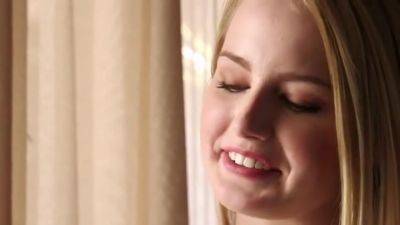 Scarlett Sage - Scarlett Sage In Young Slim Blonde With Green Eyes Shows Appreciation - upornia.com
