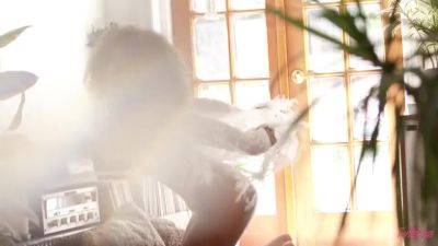 Jenna Foxx In Ebony Horny Babe Solo Video - hotmovs.com