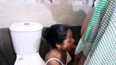 Indian girl sucking dick and bending over to take cock - drtuber.com - India
