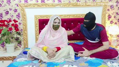 Cuckold Husband In Beautiful Pakistani Bride Romantic Sex With Her Husband - hclips.com - Pakistan