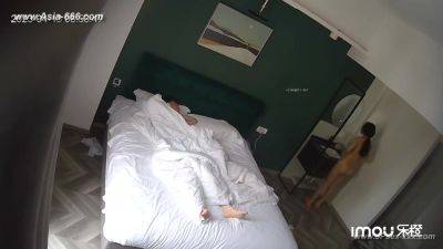 Hackers use the camera to remote monitoring of a lover's home life.603 - hclips.com - China