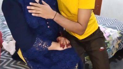 Step Sister Gave To Stepbrother The Challenge To Impress With In Hindi Audio - hclips.com