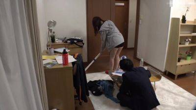 01L2923-My mother gets horny after drinking a powerful aphrodisiac and masturbates with a vacuum cleaner - senzuri.tube
